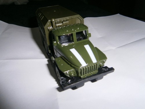 Camion militaire neuf - camion, a