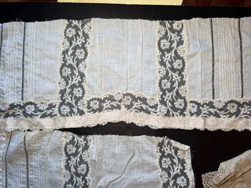 Dentelle ancienne 3 - -,