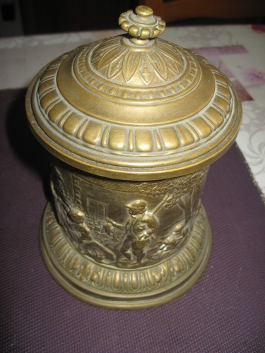 Ancien pot tabac - en, laiton
