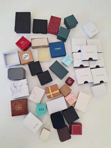 Lot diverses boîtes - à, bijoux
