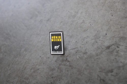 Pins gallimard série noire - série,