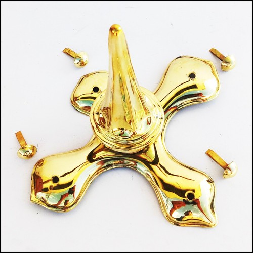 Longue pointe pickelhaube - longue,