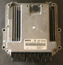 Calculateur moteur OPEL VIVARO