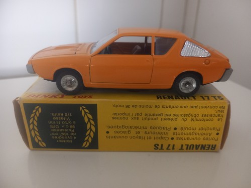 Dinky toys renault - renault, ts