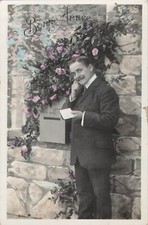 CP GOOD YEAR MOUSTACHU PRES LETTER BOX - PINK