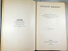 College Zoology Textbook Robert W. Hegner Ph.D John Hopkins 1927 