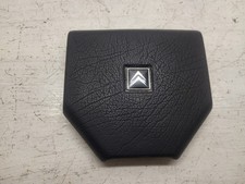 Cache centre volant pour