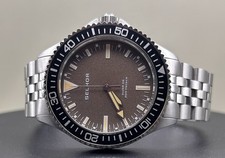 Selhor Men’s Diver Brown Dial Silver Stainless Steel Bracelet Quartz 42mm Watch