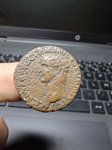 Caligula vesta - as, de