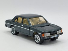 " Les Séries Spéciales". Peugeot 604  Occasion. Majorette France Echelle  1/60