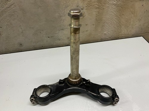 Fourche inferieur - un, te