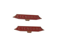 LOT DE DEUX PLAQUES PEINTES