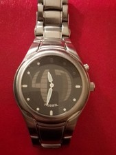 TRES RECHERCHEE MONTRE HOMME