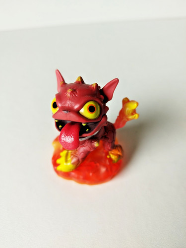 Hot dog figurine - dog, skylanders