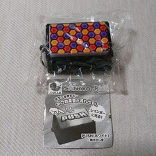 Mascotte bouton poussoir