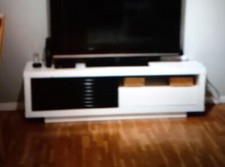 Meuble TV blanc laquée