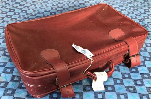 Ancienne valise rétro vintage - rétro,
