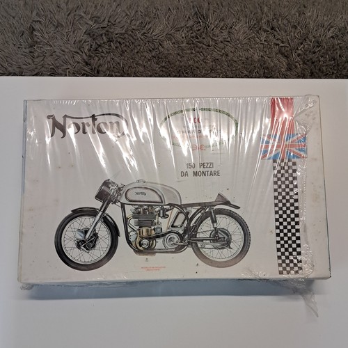 Rare protar kit moto - rare, 1/9