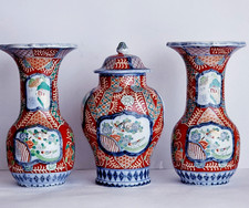SALE -  Antique GARNITURE SET OF 3 VASES HAND-PAINTED ORIENTAL IMARI STYLE