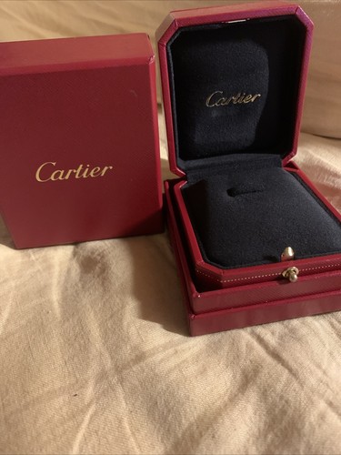Elegant ecrin cartier pour - elegant,