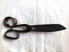 ANCIENNE PAIRE DE CISEAUX DE