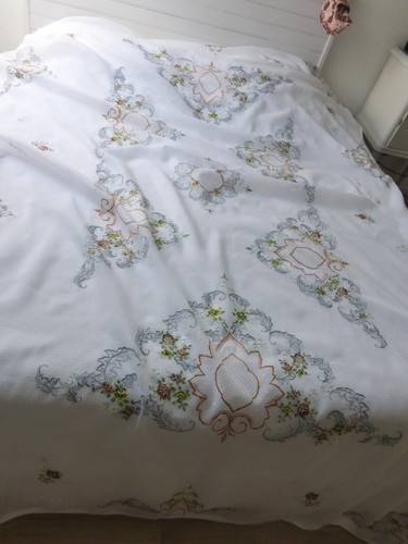 Grande nappe organdie - grande, ancienne