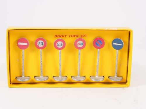 Dinky toys 40 coffret - dinky,