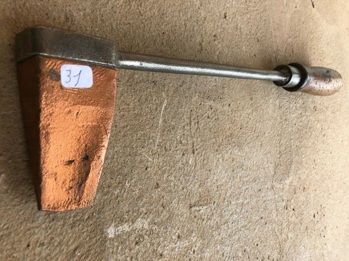Old tool outil - old,