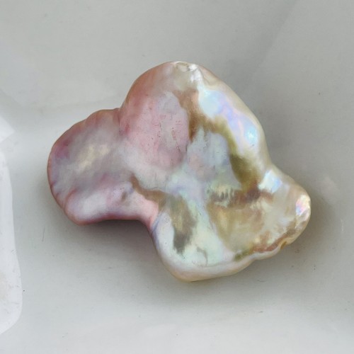 Très grande perle baroque - très,