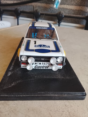 Ford escort rallye sur - ford-escort, 1/24