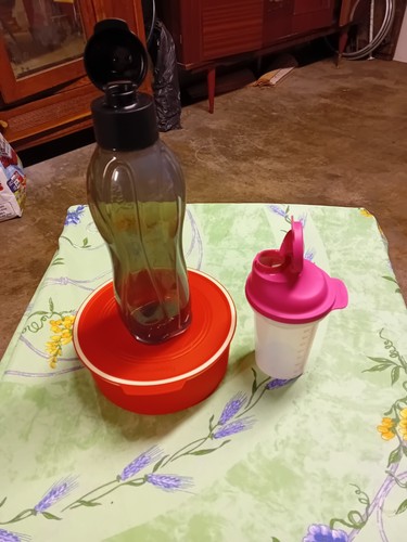Lot tupperwares une - 3,