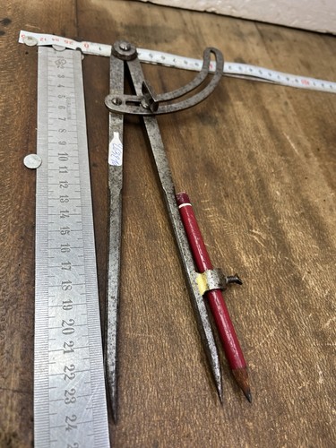 Outil ancien peugeot compas - outil,