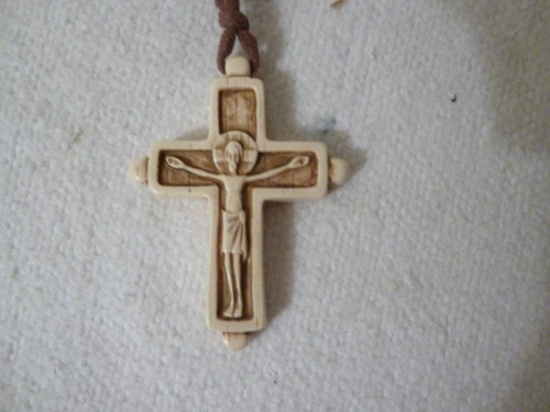 Croix christ sauveur en - croix,