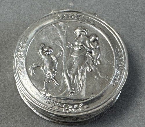 Belle scène petite - , boîte