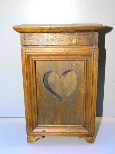 Petite armoire bois fermée - armoire,