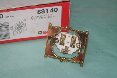 Legrand diplomat prise t - legrand,
