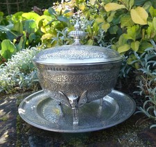 Coupelle couverte avec