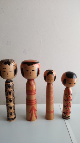 Lot poupées kokeshi - de,