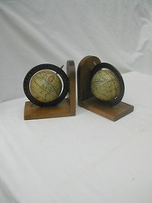 2 serre livres mappemonde