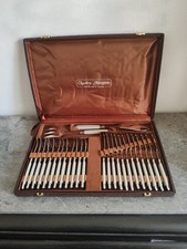 Ménagère à Poisson Charles