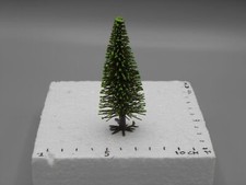 Conical tree with foot 8 to 9 cm
