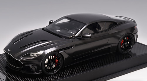 P aston martin cyrus - t,
