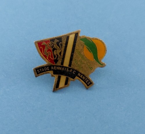 Pin nantes fcna - pin's, nantes,