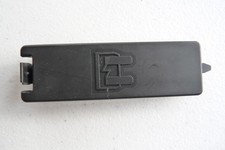 Trappe cache porte fusible