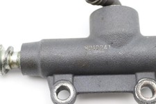 Maitre-cylindre arrière