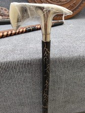 Bâton de marche en bois de