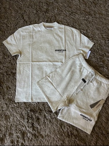 Ensemble essentiel - ,