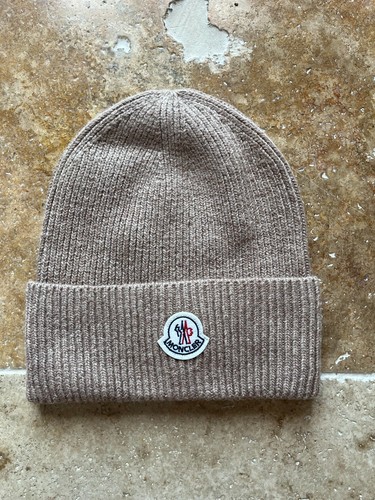 Bonnet moncler neuf jamais - bonnet,
