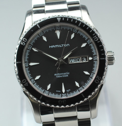 Presque comme neuve montre - neuve],