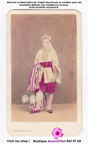 Enfant costumé arabe - en,